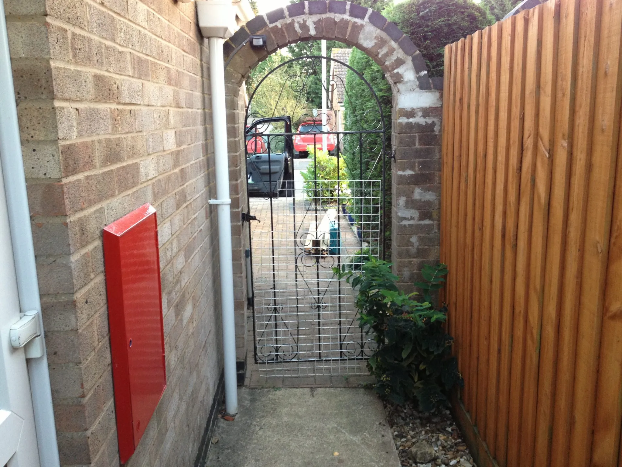 custom metal gate 