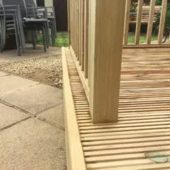 Decking with Balustrade – Bletchley