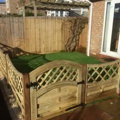 Small wooden gate and fence – Buckingham