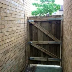 Wide Closeboard Gate – Crownhill Milton Keynes